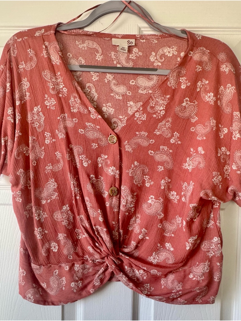 SO Pink Paisley Button-Front Tie Hem Blouse